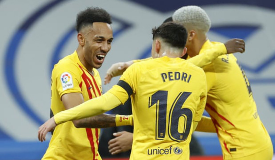 Barcelona beat Real 4 – 0 right at the Bernabeu