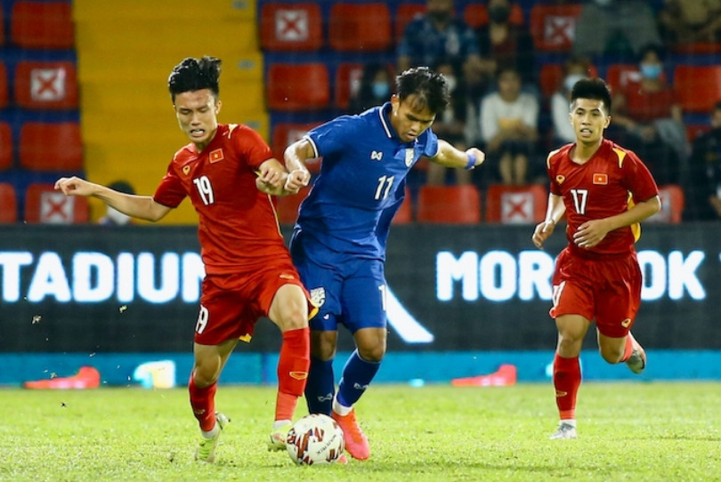 Đội tuyển U23 Việt Nam luôn là niềm tự hào của người hâm mộ bóng đá Việt Nam. Họ đã có những thành tích đáng kinh ngạc trên đấu trường quốc tế. Hãy cùng xem hình ảnh của họ trên sân cỏ!