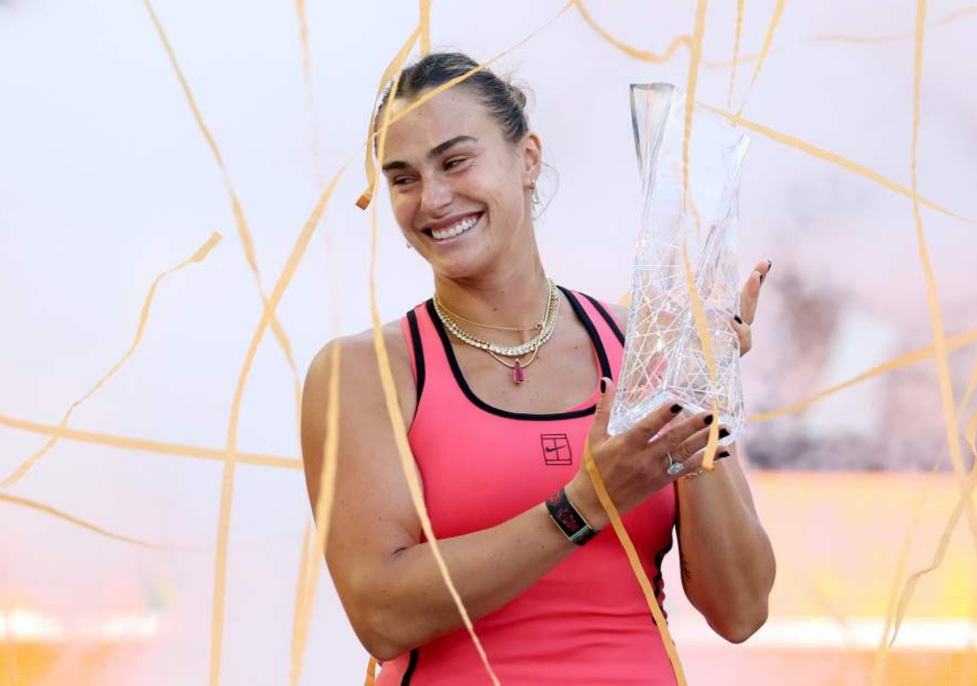 Sabalenka bảo vệ th&agrave;nh c&ocirc;ng chức v&ocirc; địch Miami Open | baotintuc.vn