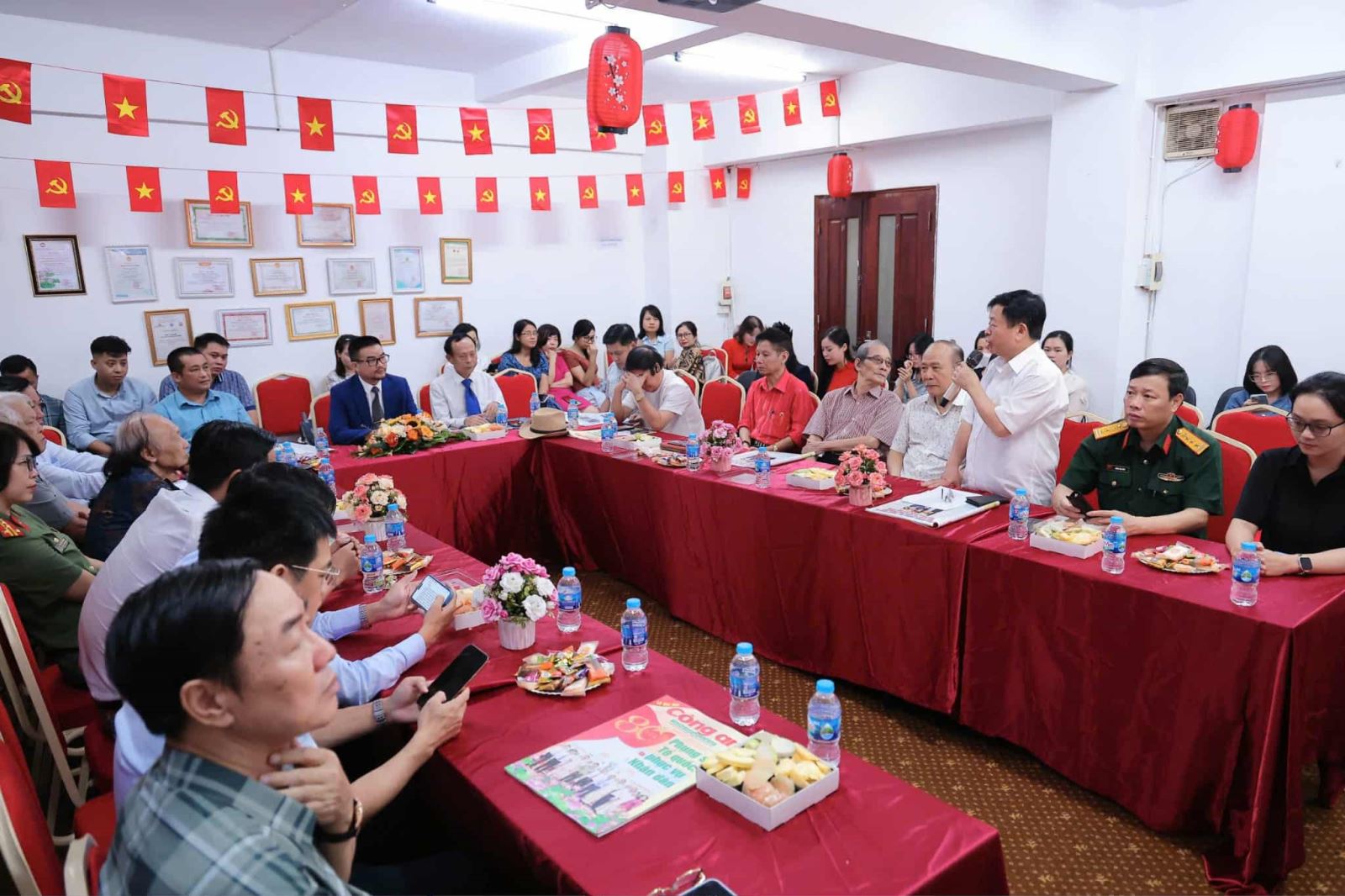 Chú thích ảnh