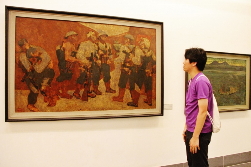 Bức tranh bảo vật quốc gia tái hiện giây phút thiêng liêng ở Điện Biên Phủ  