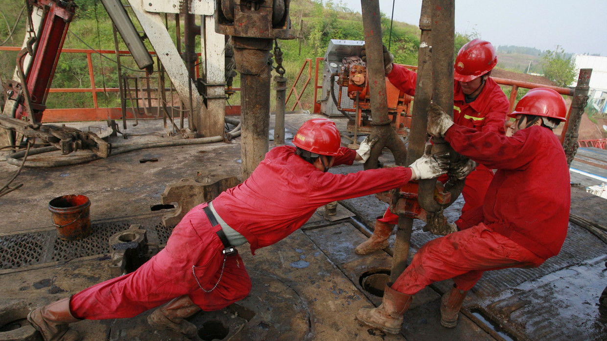 Trung Quốc khoan giếng dầu sâu như 'núi Everest ngầm' | baotintuc.vn