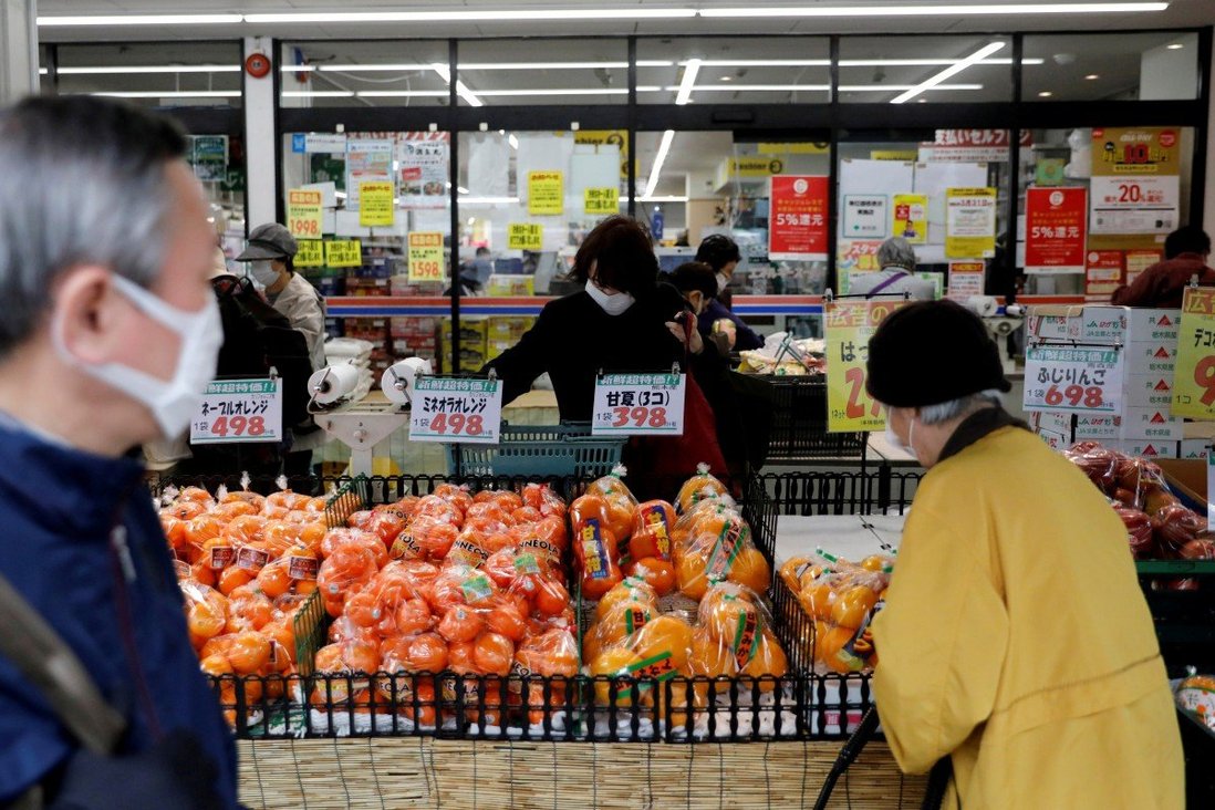 Lạm phát kéo dài, người Nhật trồng rau, giảm uống rượu | baotintuc.vn