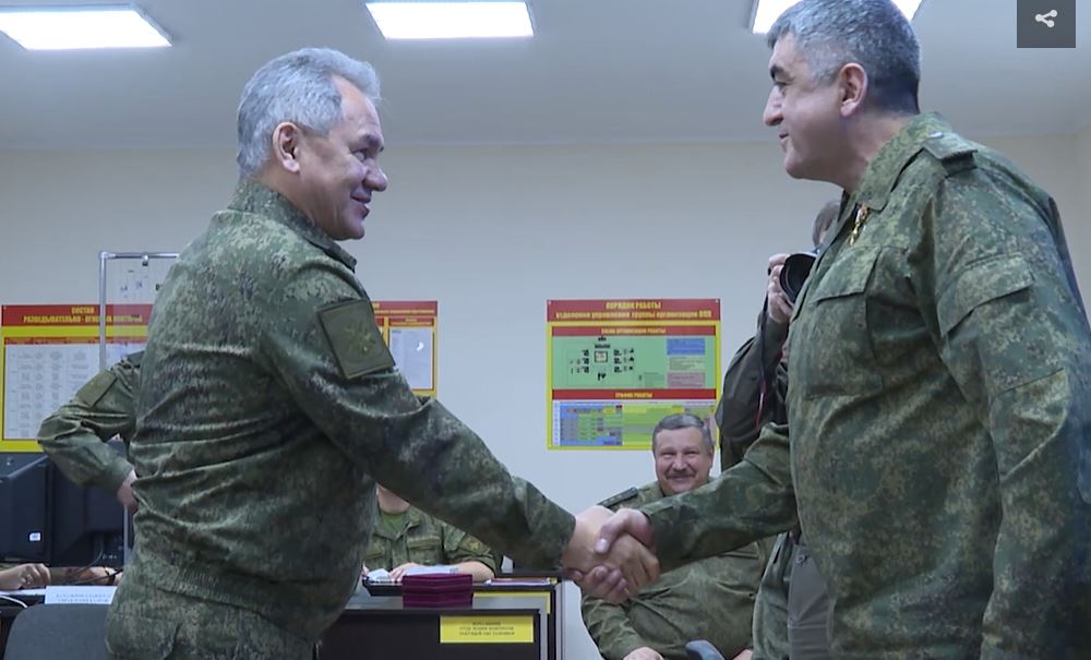 Bộ trưởng Quốc phòng Nga bất ngờ tới Ukraine | baotintuc.vn