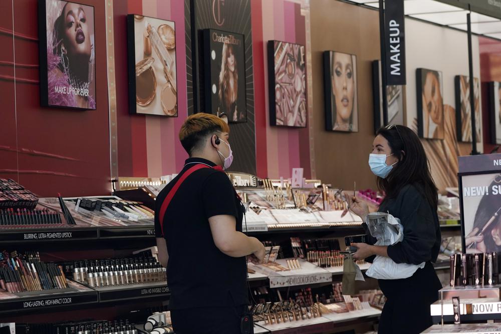 Hơn 50% mỹ phẩm của Mỹ chứa hóa chất độc hại