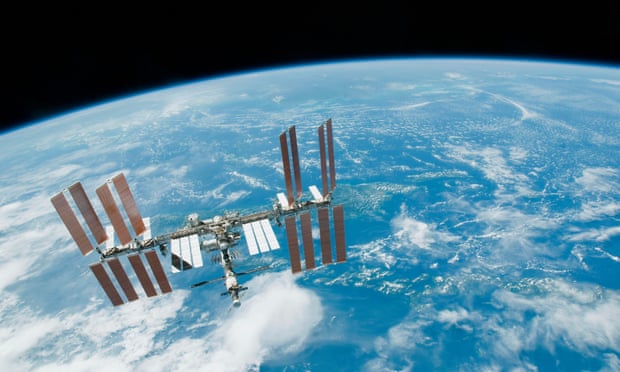 NASA tìm giải pháp duy trì hoạt động của ISS mà không cần Nga - Ảnh 1.