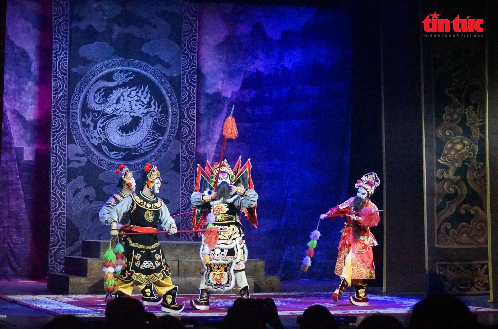 Chú thích ảnh