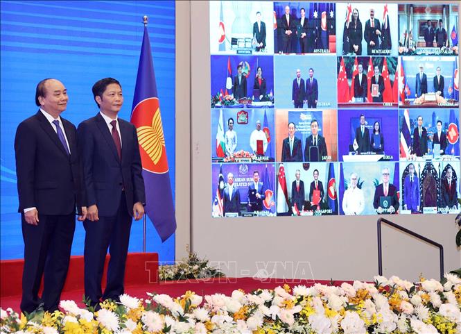 Hiệp định Đối tác Kinh tế toàn diện đã đem lại nhiều cơ hội và lợi ích cho Việt Nam. Với một tập đoàn sản xuất mạnh mẽ và nguồn nhân lực giàu kinh nghiệm, Việt Nam đã chứng minh được sự tăng trưởng vượt bậc trong những năm gần đây. Hãy cùng khám phá những hình ảnh thú vị về tác động của Hiệp định Đối tác Kinh tế toàn diện đến Việt Nam qua các chủ đề liên quan.