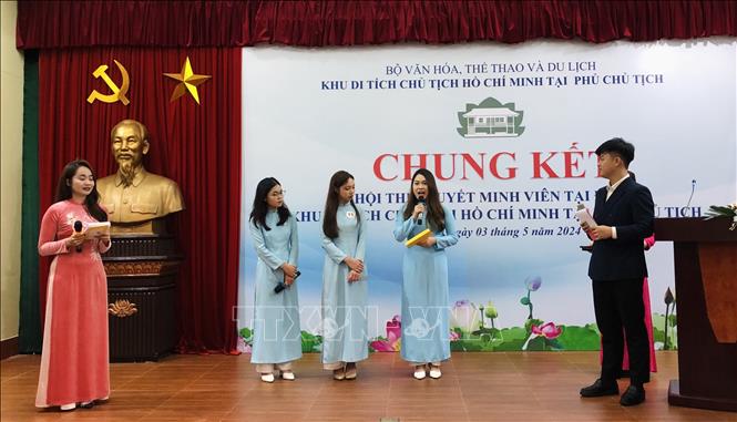Hội thi 'Thuyết minh viên tại điểm Khu Di tích Chủ tịch Hồ Chí Minh tại Phủ Chủ tịch'