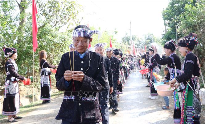 Về Lai Châu cùng dân tộc Lào vui Lễ hội Bun Vốc Nặm