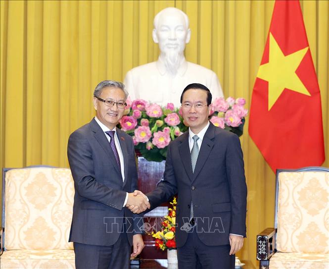 Trưởng Ban Đối ngoại Trung ương Trung Quốc đã có chuyến thăm hỏi quan trọng tới Việt Nam để tăng cường quan hệ giữa hai nước. Mời bạn đến xem hình ảnh chào đón và các hoạt động trong chuyến thăm này.