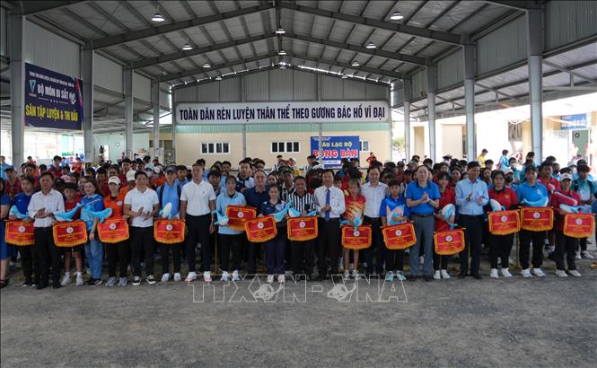 Chú thích ảnh Chú thích ảnh