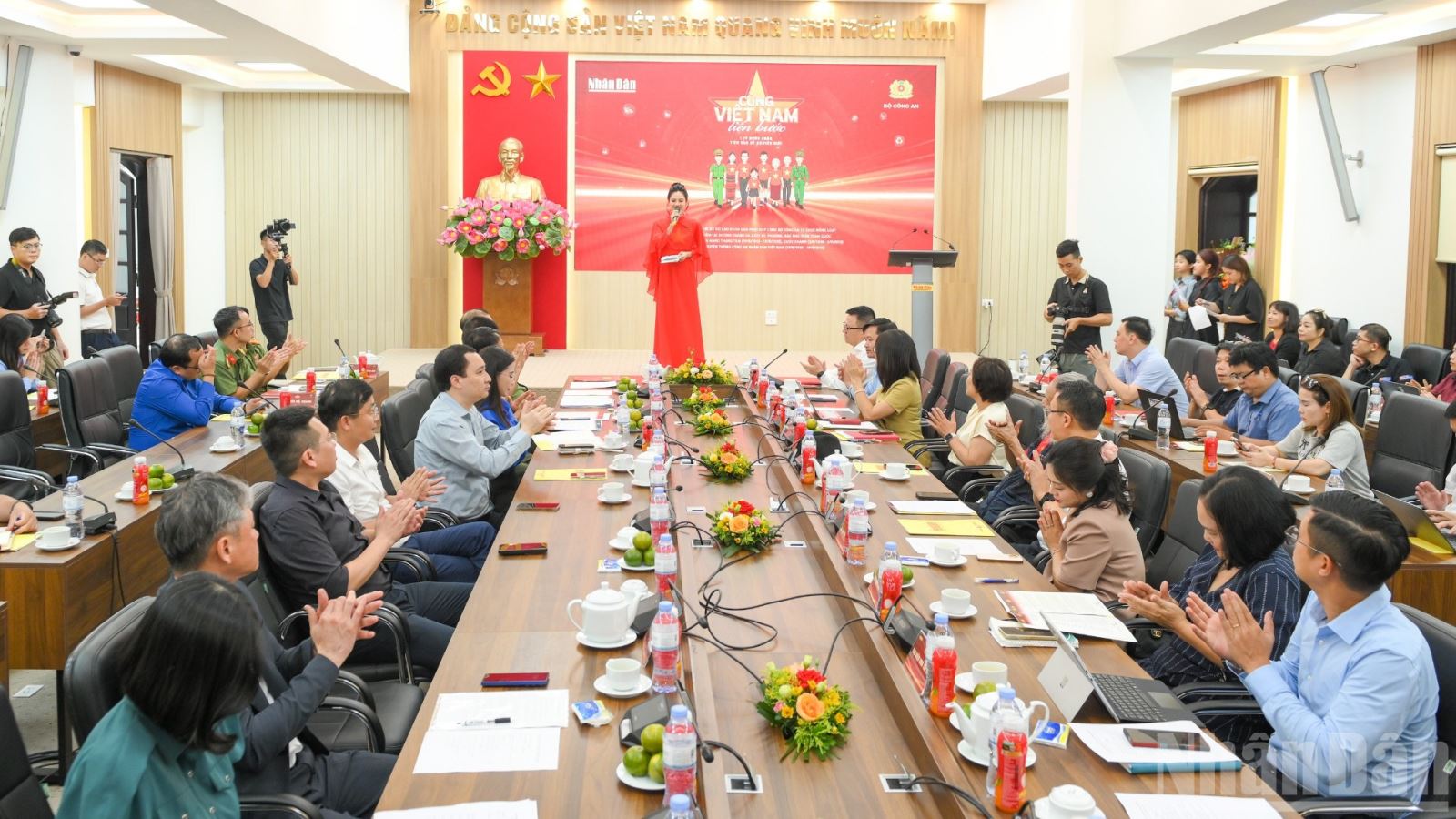 Chú thích ảnh