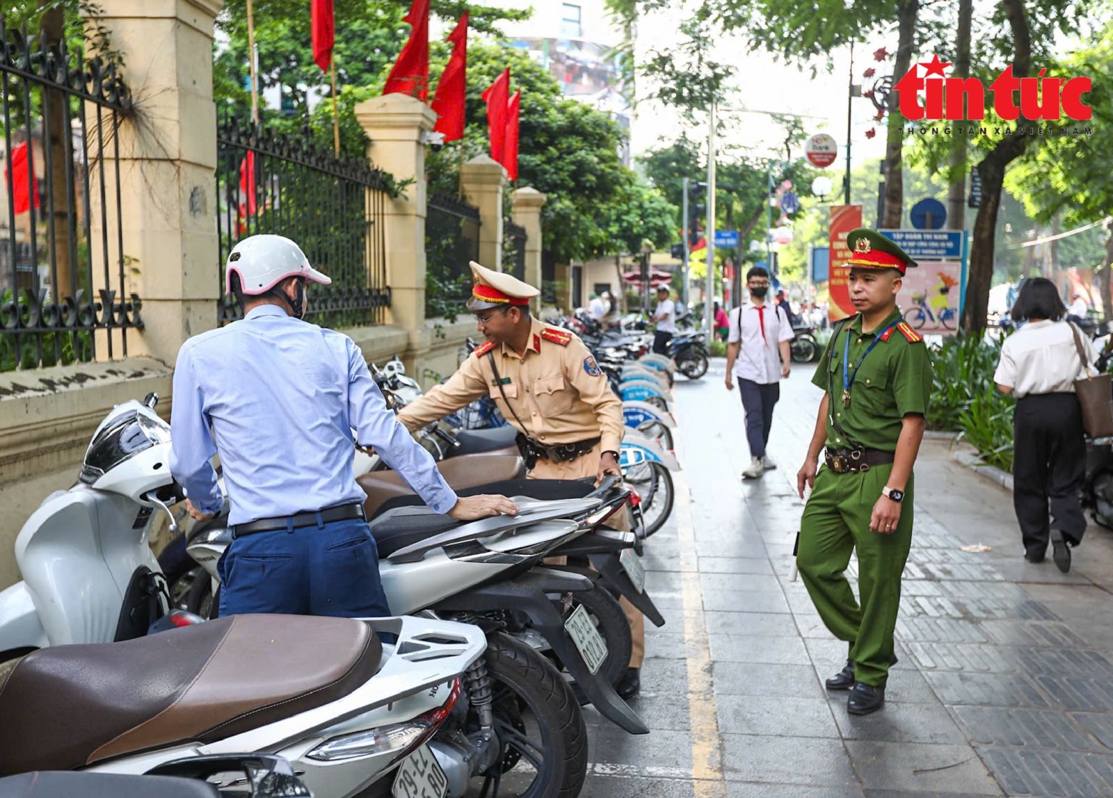 Chú thích ảnh