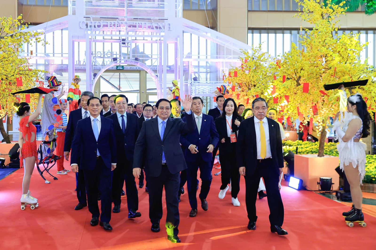 Thủ tướng Phạm Minh Chính tham dự Lễ khai mạc Hội chợ Mùa Xuân 2026  | baotintuc.vn