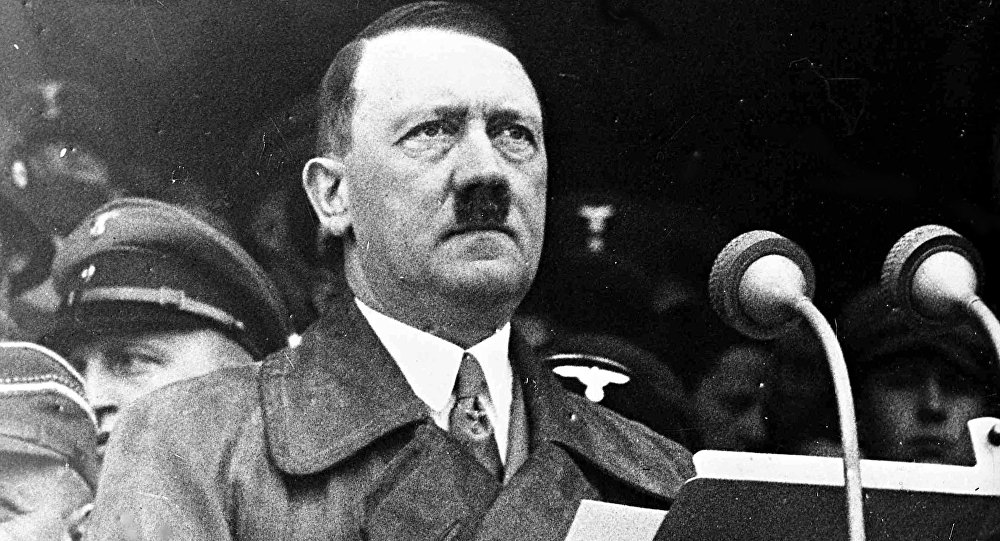 FBI tiết lộ lý do trùm phát xít Hitler bị mất bộ ria mép huyền thoại | baotintuc.vn