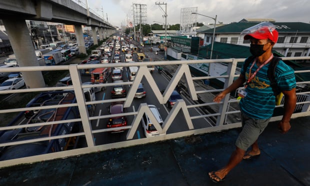 Gasoline prices increase, Philippines proposes to work 4 days a week to support workers