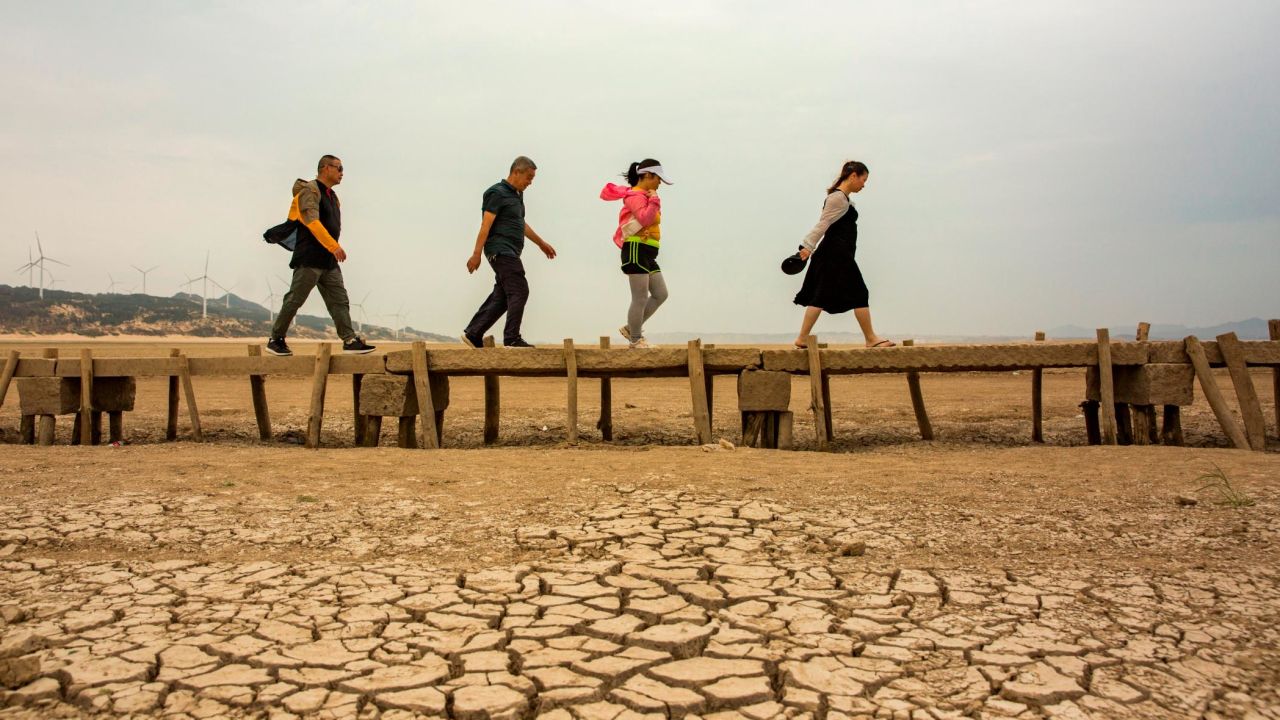 Một số thành phố ở Trung Quốc ghi nhận nhiệt độ tháng 10 cao kỷ ...