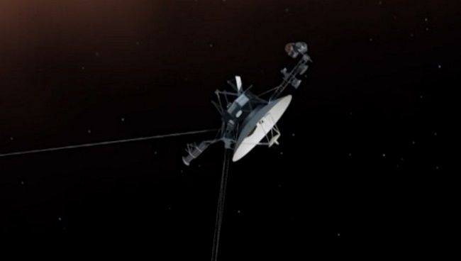 NASA nghe thấy 'nhịp đập' của tàu thăm dò Voyager-2 bị mất liên lạc ...