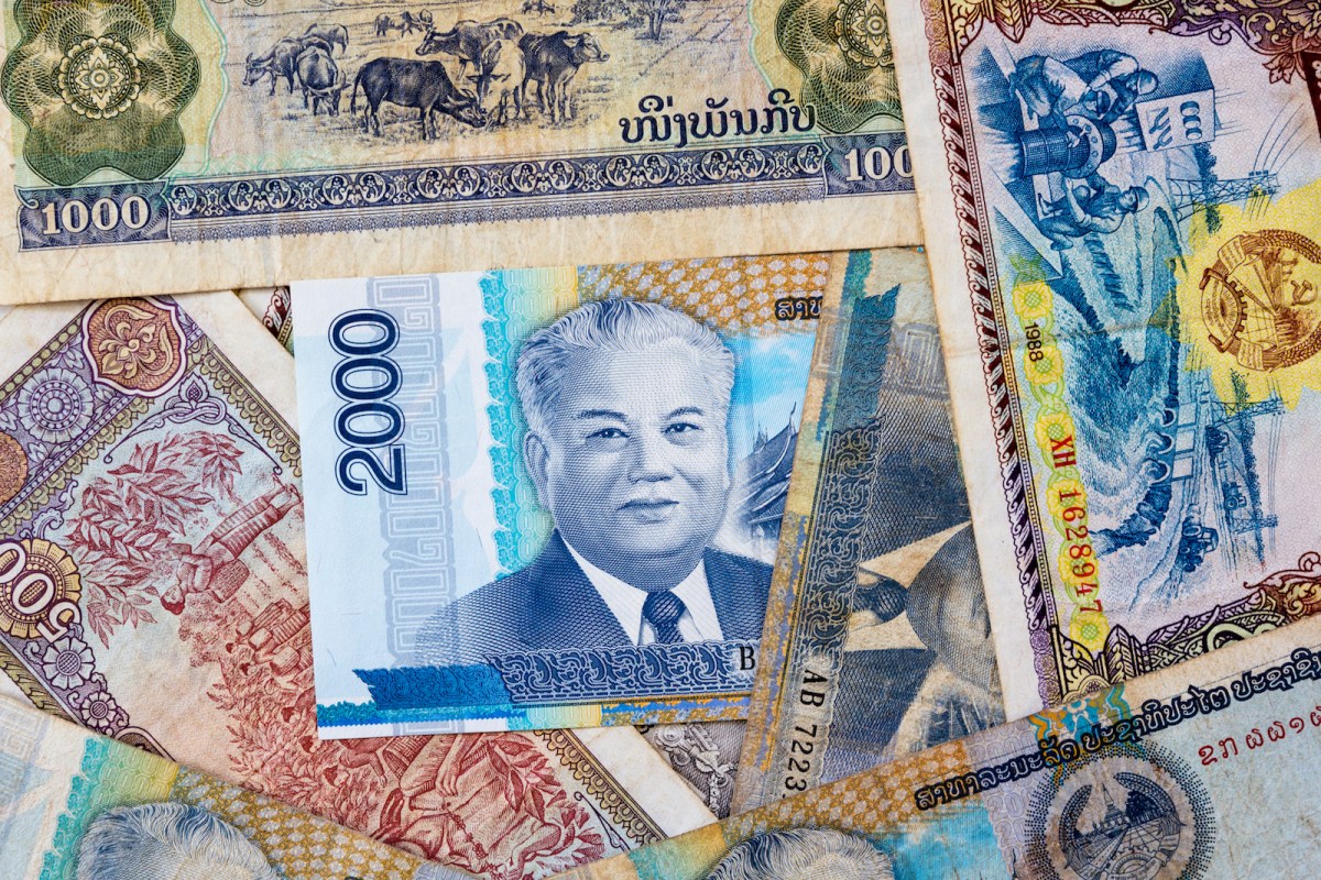 Đồng kip Lào là đơn vị tiền tệ chính thức của đất nước này. Xem hình ảnh để hiểu thêm về giá trị của nó và cách sử dụng trong cuộc sống hàng ngày.