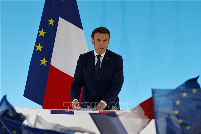 Sẽ có bầu cử tổng thống Pháp vào năm 2022, một sự kiện cho toàn bộ quốc gia cùng mong đợi. Sự lựa chọn đúng đắn của người dân sẽ đem lại cơ hội cho sự phát triển và chấn hưng nền chính trị của nước Pháp. Sự kiện này sẽ quyết định cho tương lai của đất nước.