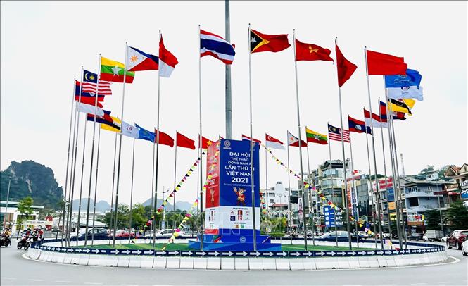 SEA Games 31 sẽ diễn ra tại Việt Nam vào năm 2024 và Singapore là một trong những quốc gia sẽ tham gia. Hãy chuẩn bị cho một Thế vận hội Đông Nam Á sôi động và đầy kịch tính. Xem hình ảnh để cổ vũ đội tuyển thể thao của Singapore.