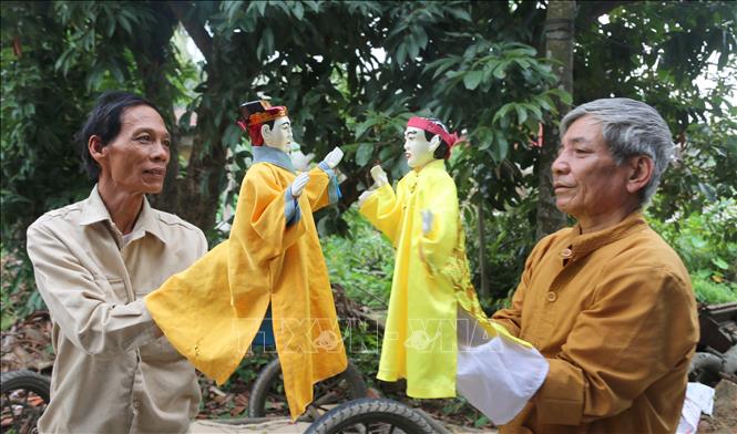 Chú thích ảnh Chú thích ảnh