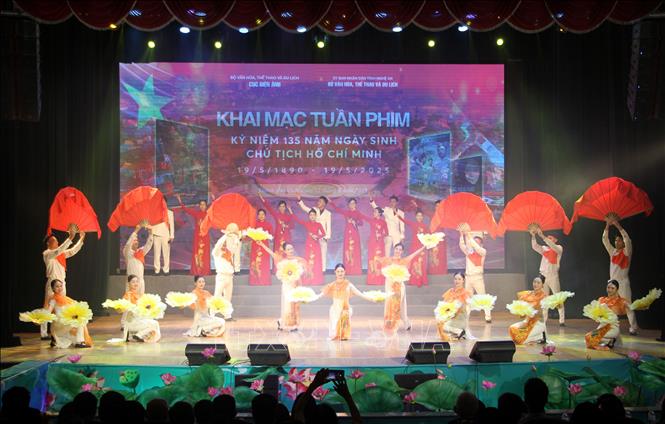Chú thích ảnh Chú thích ảnh