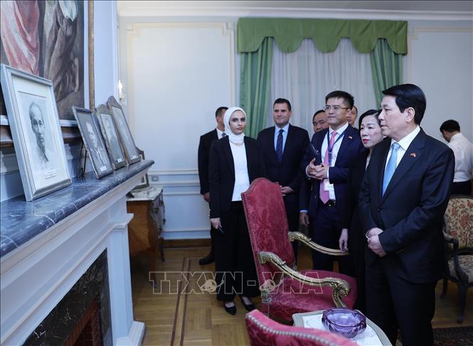 Photo caption