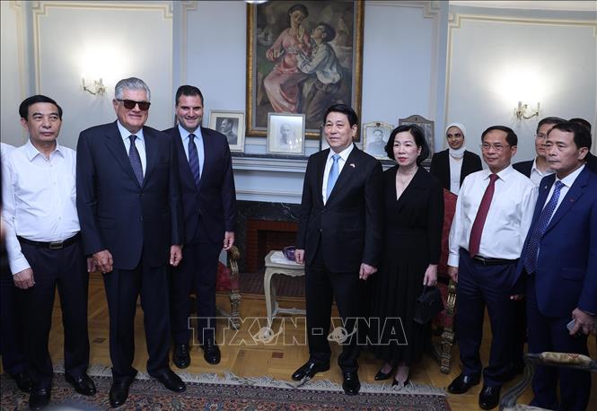 Photo caption
