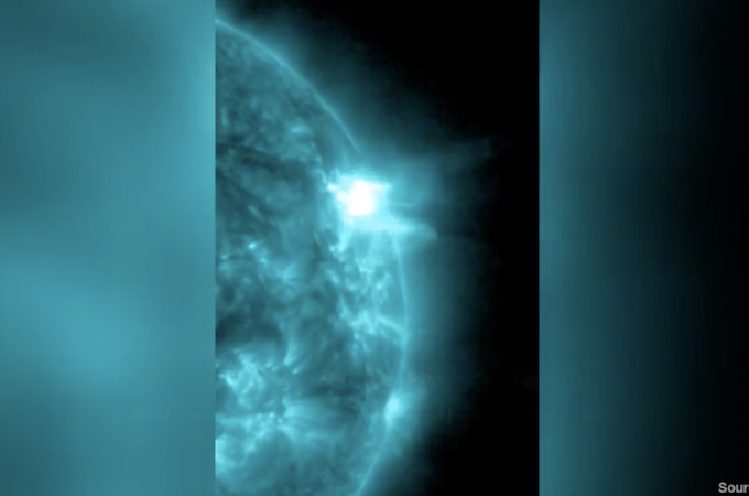 Bão Mặt Trời kỷ lục tấn công gây tia lửa khổng lồ, phi hành gia trên ISS phải trú ẩn