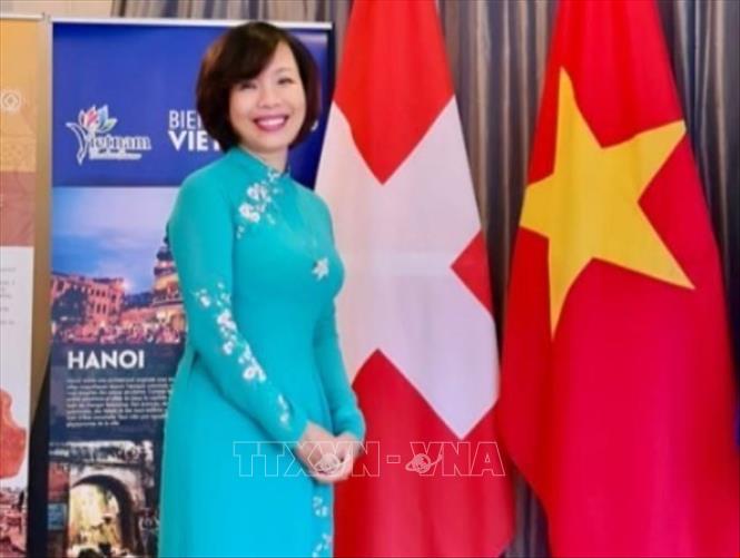 Đại sứ quán Việt Nam tại Thụy Sĩ thăm, làm việc với GESDA ...
