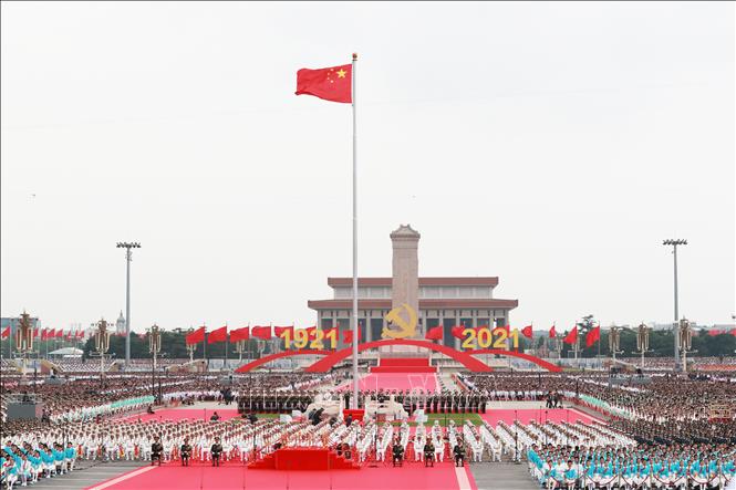 Đảng Cộng sản Trung Quốc: Đảng Cộng sản Trung Quốc là một trong những đảng phát triển và có sức ảnh hưởng toàn cầu. Với tầm nhìn về phát triển dân chủ và cúi đầu làm việc, đảng đã giúp đất nước Trung Hoa trưởng thành một cách đáng kinh ngạc trong những năm qua. Đảng Cộng sản Trung Quốc cũng là biểu tượng của sự thống nhất và duy trì sự phát triển của nước sau này.