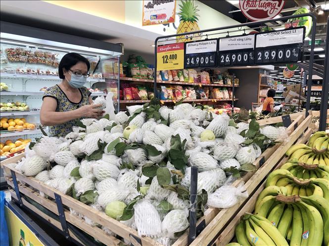 Tổng mức bán lẻ hàng hóa ở Việt Nam hiện nay đang ở mức nào?
