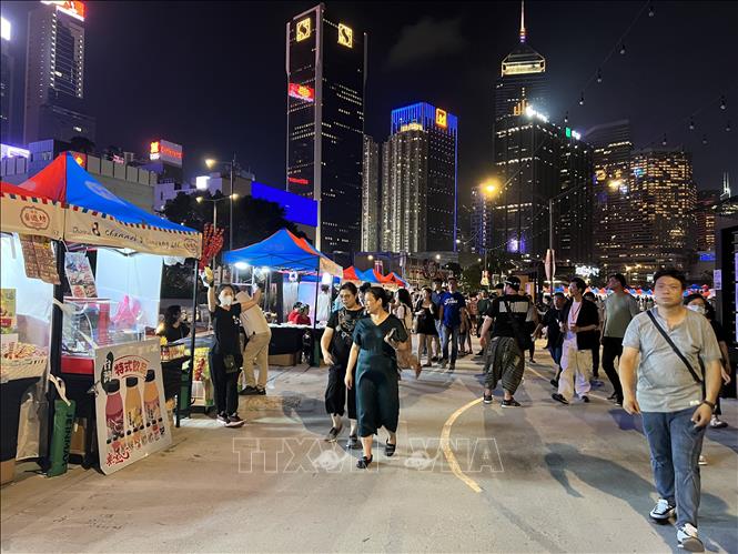香港（中國）正試圖重振“夜間經濟”