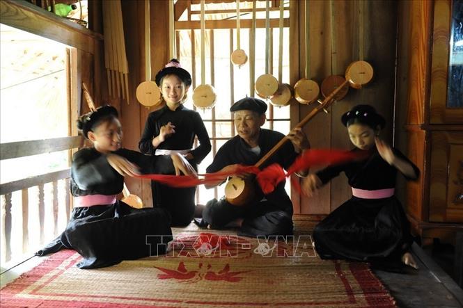 Làm giàu kho tàng âm nhạc truyền thống | baotintuc.vn