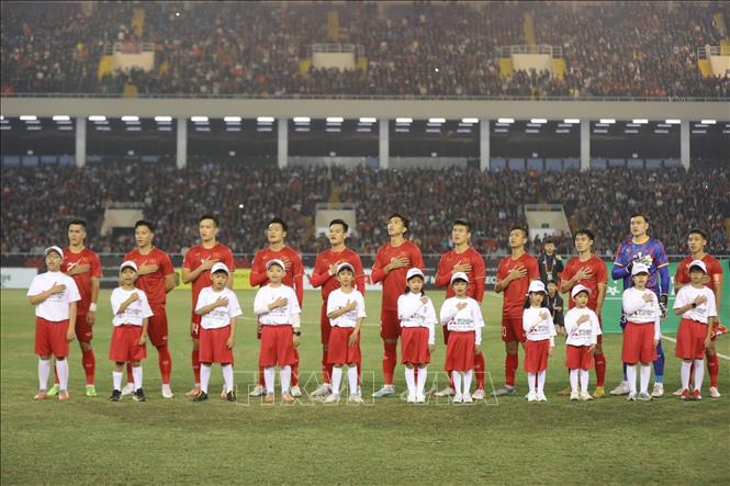 Đang trong thời gian chờ đợi, AFF Cup 2022 sẽ là giải đấu mà fan hâm mộ bóng đá không thể bỏ qua. Đội tuyển Việt Nam đầy sức mạnh và tinh thần sẽ chinh phục các đối thủ đầy thách thức và mang về những chiến thắng ngoạn mục.