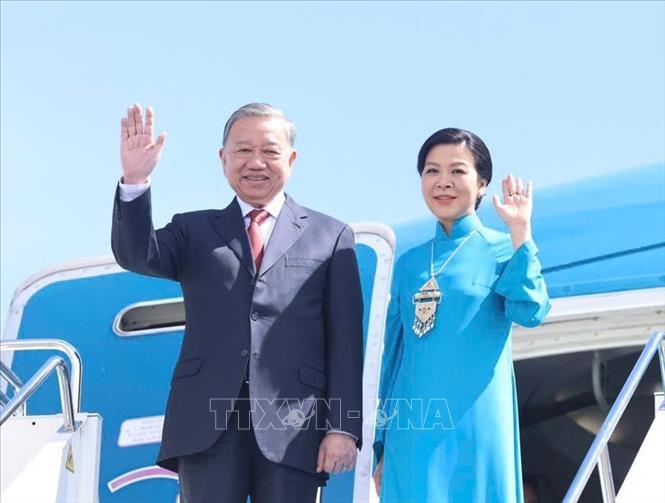 Tổng Bí thư Tô Lâm và Phu nhân rời Astana, lên đường thăm cấp Nhà nước tới Cộng hòa Azerbaijan. Ảnh: Thống Nhất/TTXVN