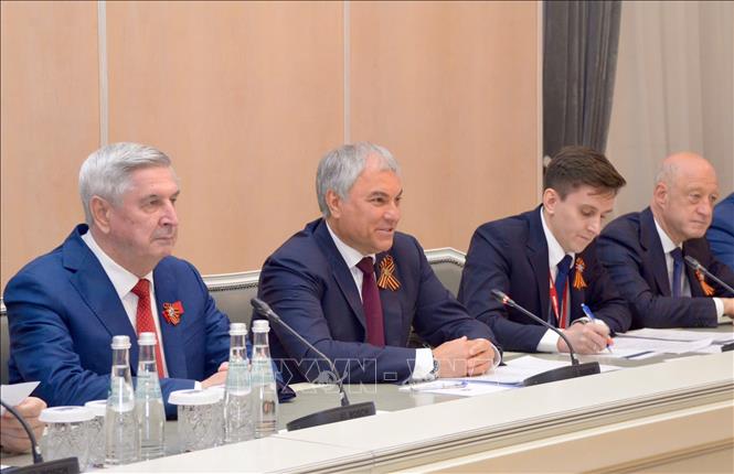 Chủ tịch Duma Quốc gia Vyacheslav Volodin và đoàn LB Nga tại cuộc hội kiến Tổng Bí thư Tô Lâm. Ảnh: TTXVN phát