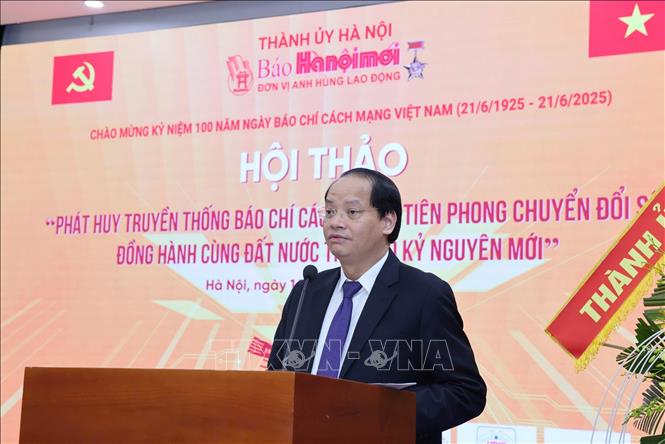 Đồng chí Nguyễn Doãn Toản, Trưởng ban Tuyên giáo và Dân vận Thành ủy Hà Nội phát biểu tại hội thảo. Ảnh: Quốc Lũy/TTXVN
