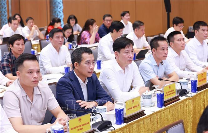 Các đại biểu tham dự Hội nghị thúc đẩy động lực tăng trưởng đầu tư công năm 2025. Ảnh: Dương Giang/TTXVN