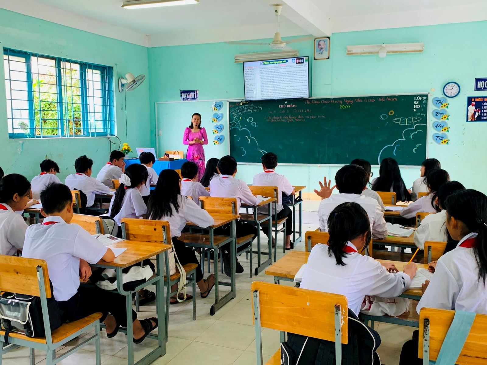 Kỳ thi tốt nghiệp THPT 2025: Xây dựng kế hoạch ôn tập theo chuyên đề Chú thích ảnh