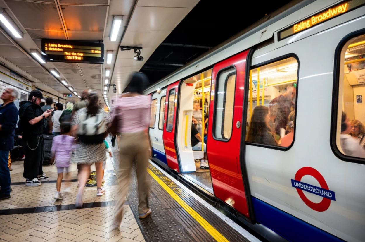 Đình công gây gián đoạn dịch vụ tàu điện ngầm tại London, Anh Chú thích ảnh