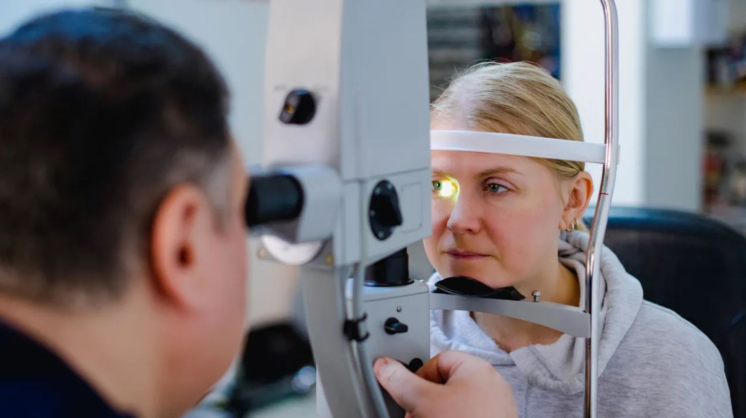 Hy vọng cho bệnh nhân thoái hóa điểm vàng từ miếng ghép tế bào gốc siêu nhỏ