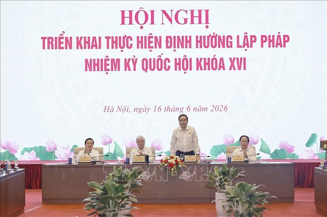 Chủ tịch Quốc hội Trần Thanh Mẫn chủ trì Hội nghị triển khai Định hướng lập pháp nhiệm kỳ khóa XVI Chú thích ảnh