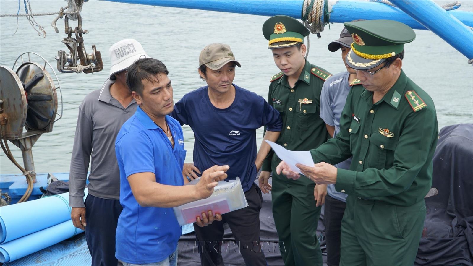 Chú thích ảnh