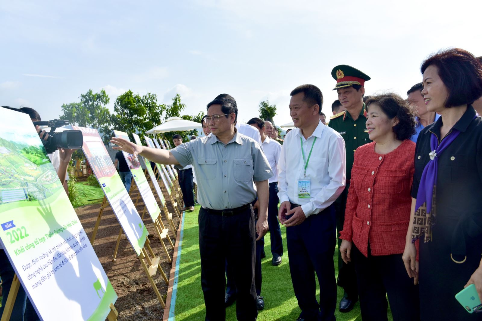 Hé lộ hình ảnh Thiên đường sữa tại Mộc Châu - kỳ quan tương lai ...