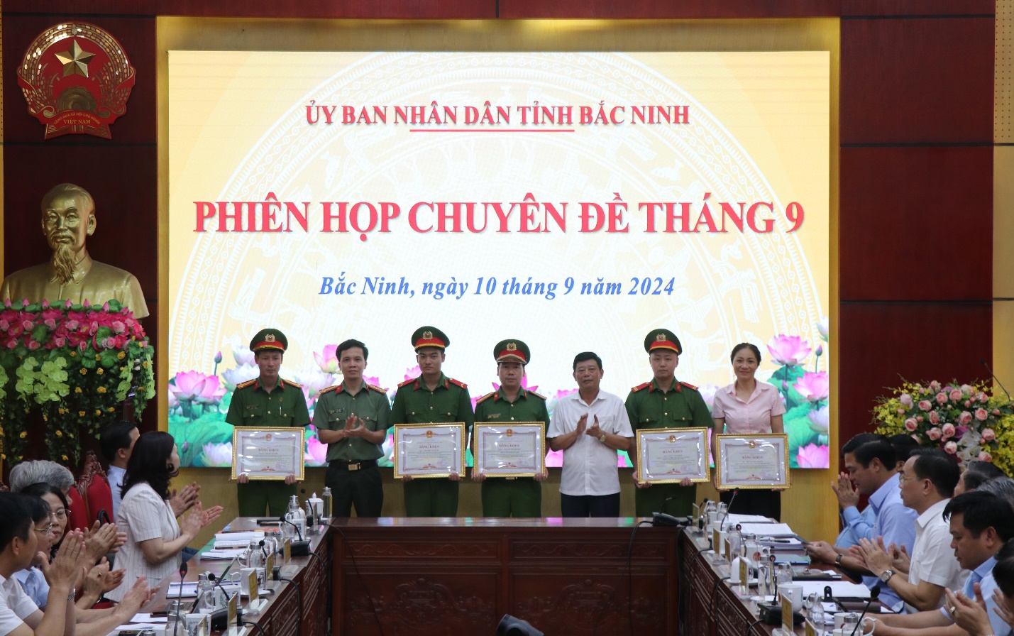 Chú thích ảnh