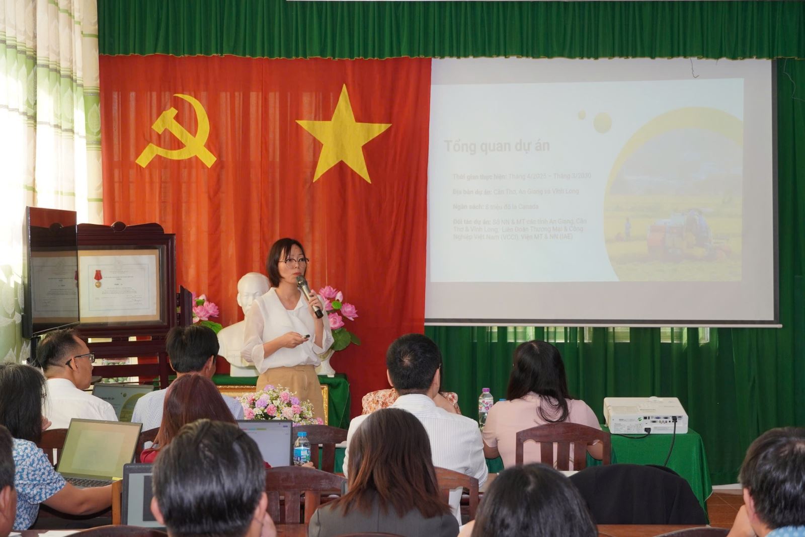 Chú thích ảnh