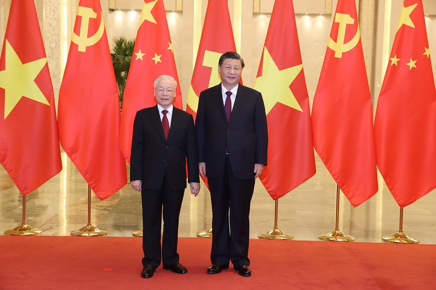 Chính sách đối Trung Quốc của Việt Nam đã nhận được sự đánh giá cao từ các quốc gia trong khu vực. Việt Nam đang thực hiện các biện pháp nhằm đảm bảo chủ quyền lãnh thổ và tự chủ về kinh tế, an ninh. Việt Nam cũng cởi mở về hợp tác và trao đổi văn hóa với Trung Quốc, nhằm đưa quan hệ hai bên lên một tầm cao mới.